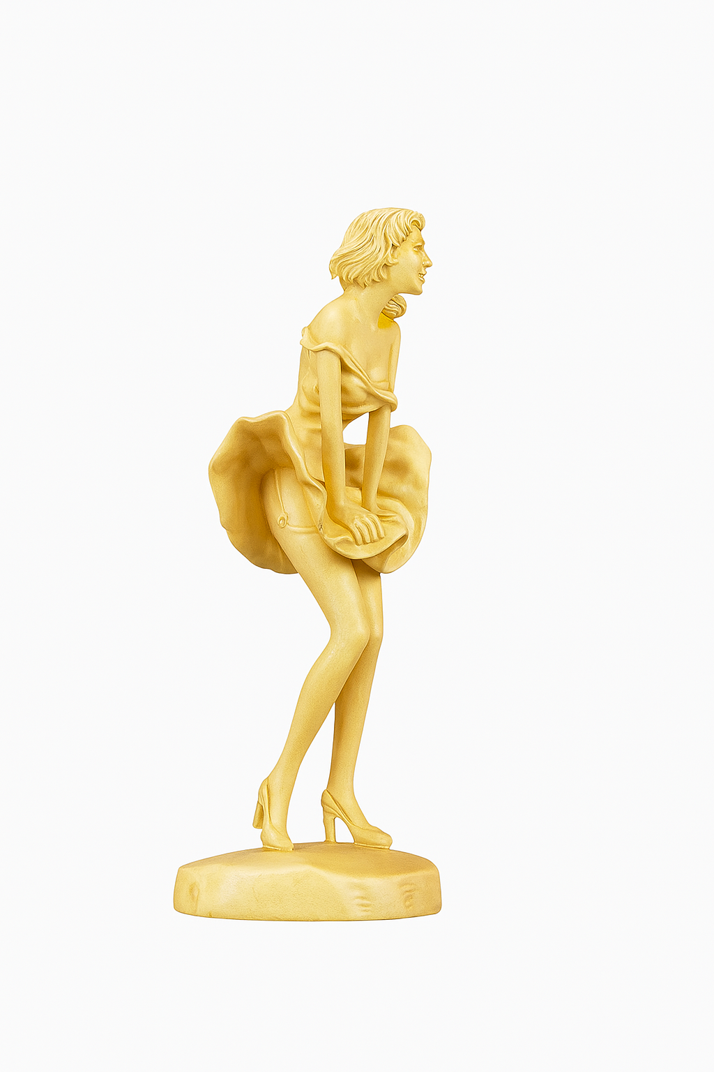 Boxwood Marilyn | A Laugh, a Moment, a Breeze