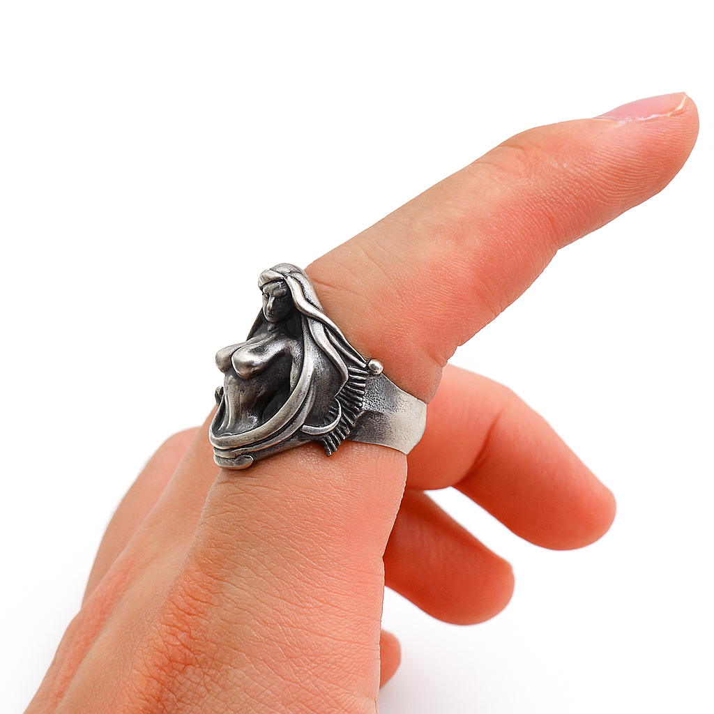 Mad Graffi Goddess Ring | 925 Sterling Silver Mythical Muse Sculpture
