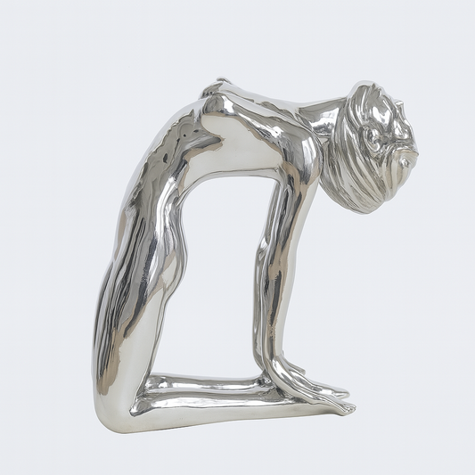 Sensual Rest | Silver Cigar Stand